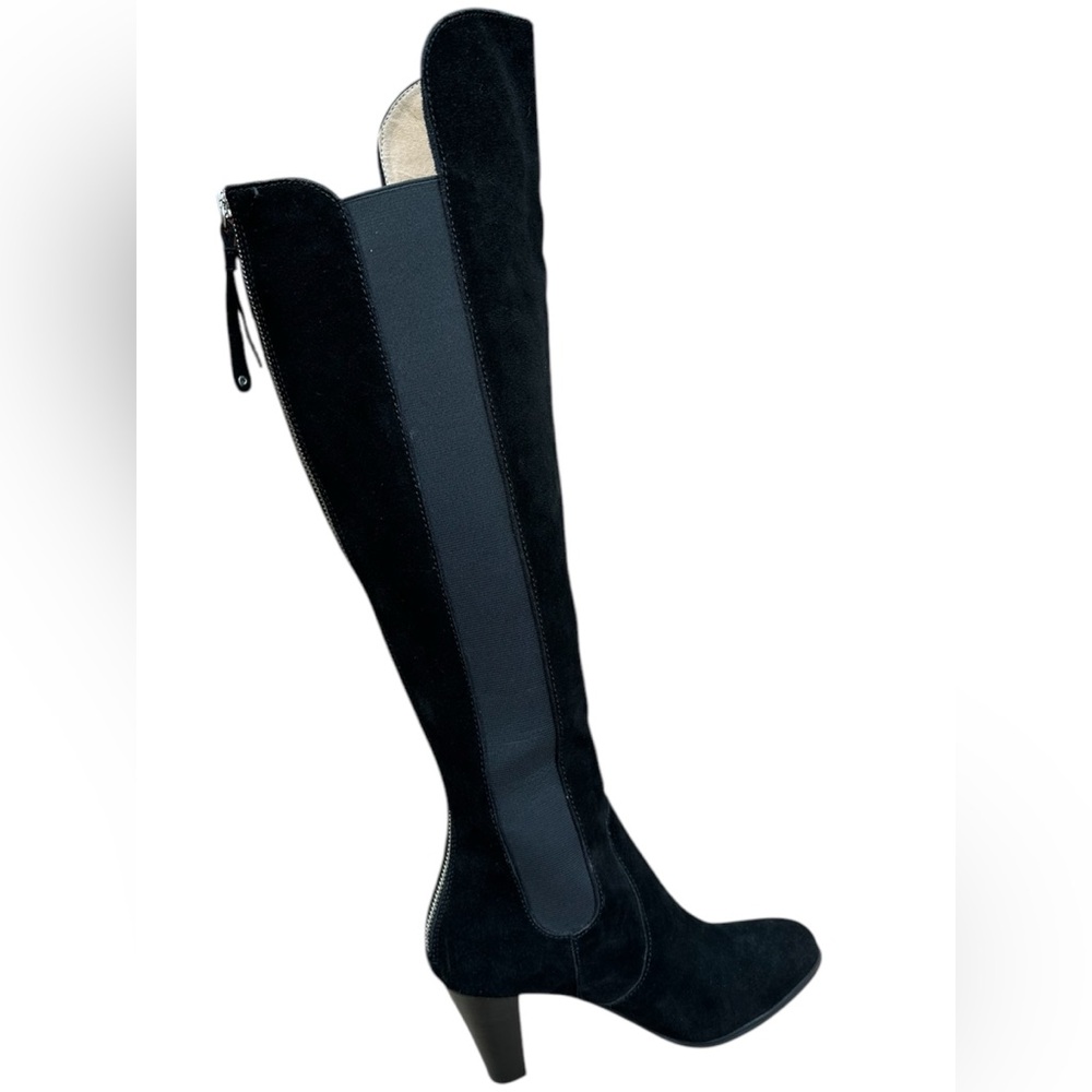Adrienne Vittadini black suede boots size 8